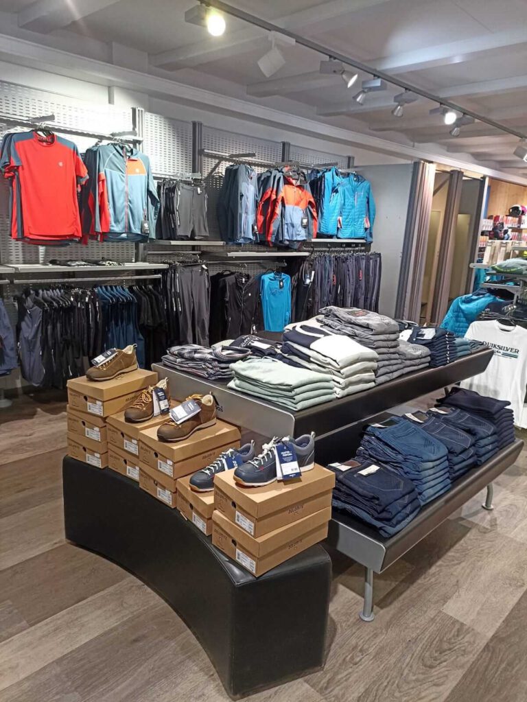 Herren Sportmode Garmisch Geschäft11