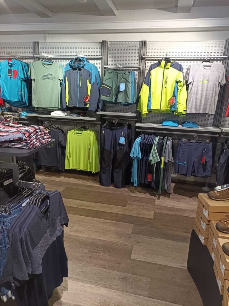 Herren Sportmode Garmisch Geschäft11